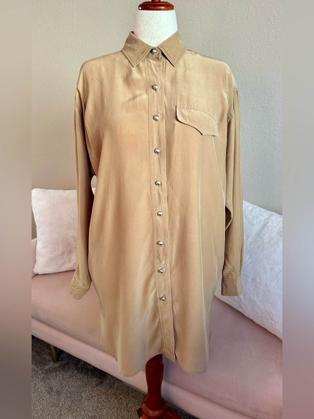 Vintage 90s Liz Claiborne 100% Silk Button Up Shirt Extra Long Sz 8 Camel Brown